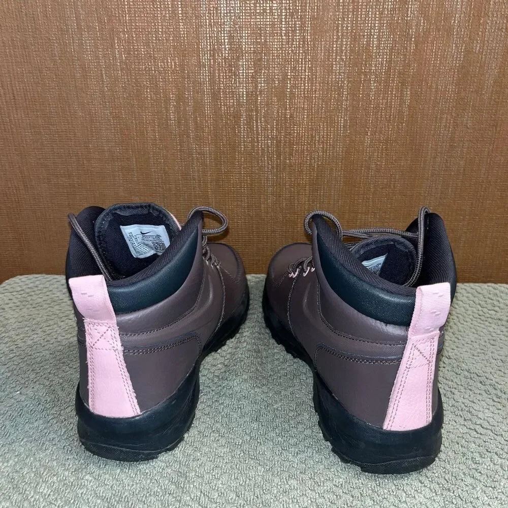 Nike Manoa Girls Grey and Pink Footwear - Picture 2 of 3